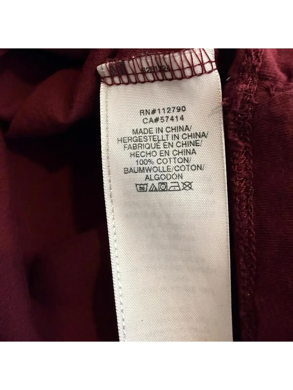 True Religion Men’s Medium Burgundy V-Neck T-Shirt